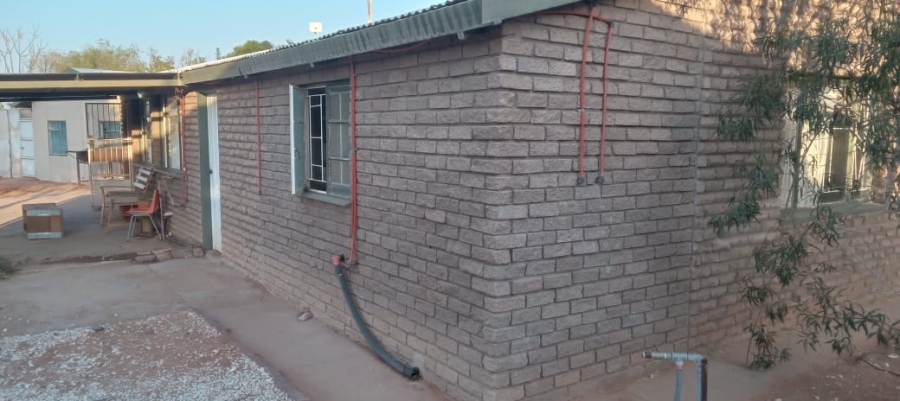 3 Bedroom Property for Sale in Kakamas Northern Cape